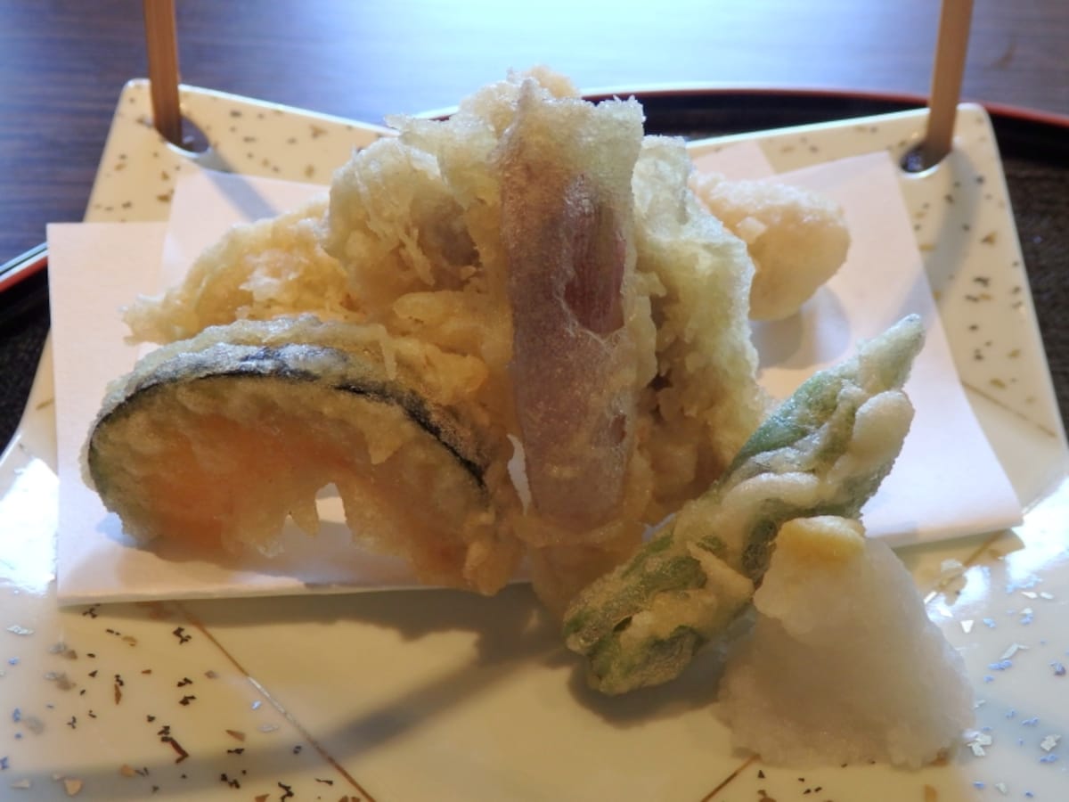 なまずの天婦羅(福寿家)