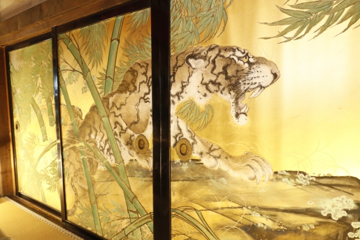 虎の大襖絵 