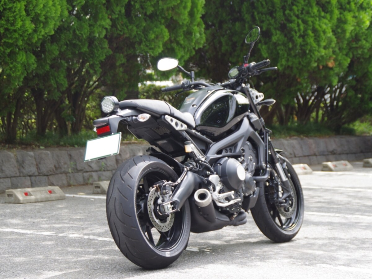 XSR900リアビュー