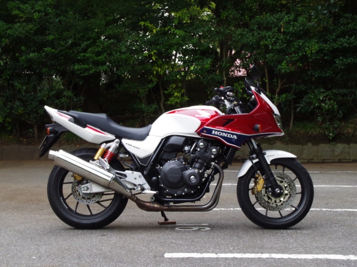 CB400SB サイドビュー