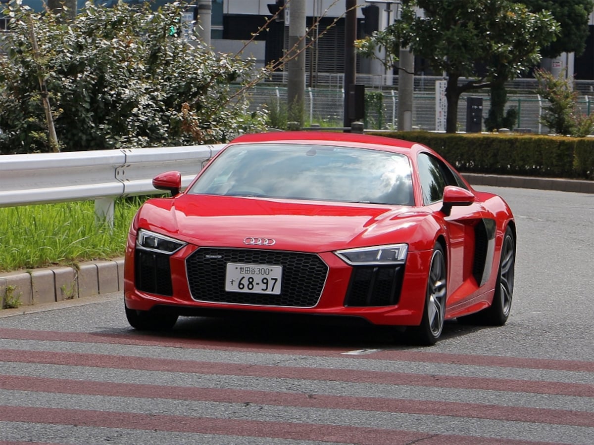 アウディR8 V10 5.2FSIクワトロ
