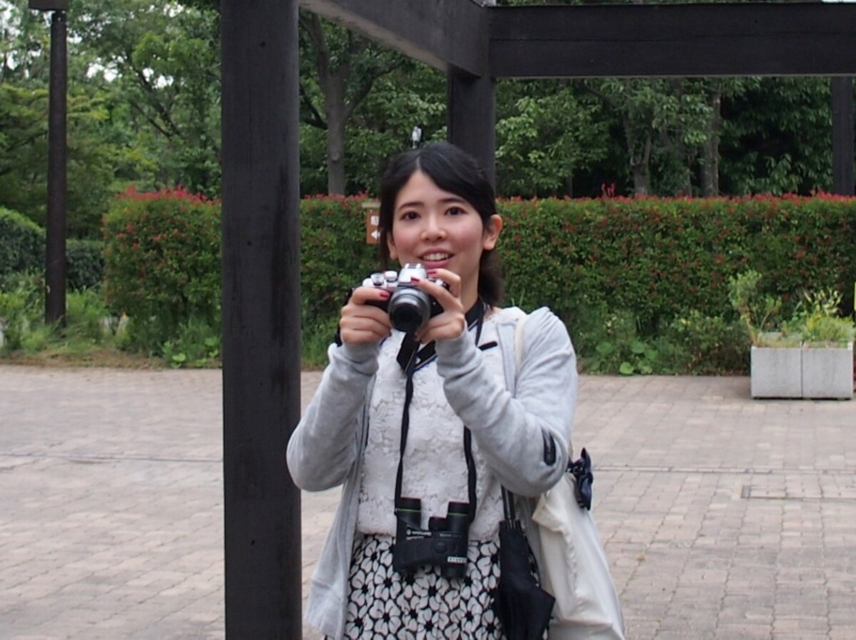 鳥を見るには双眼鏡を借りることをお勧めする