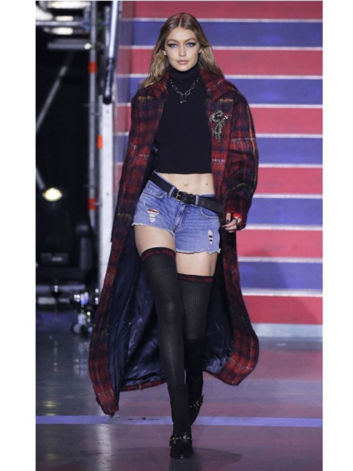 TOMMY HILFIGER