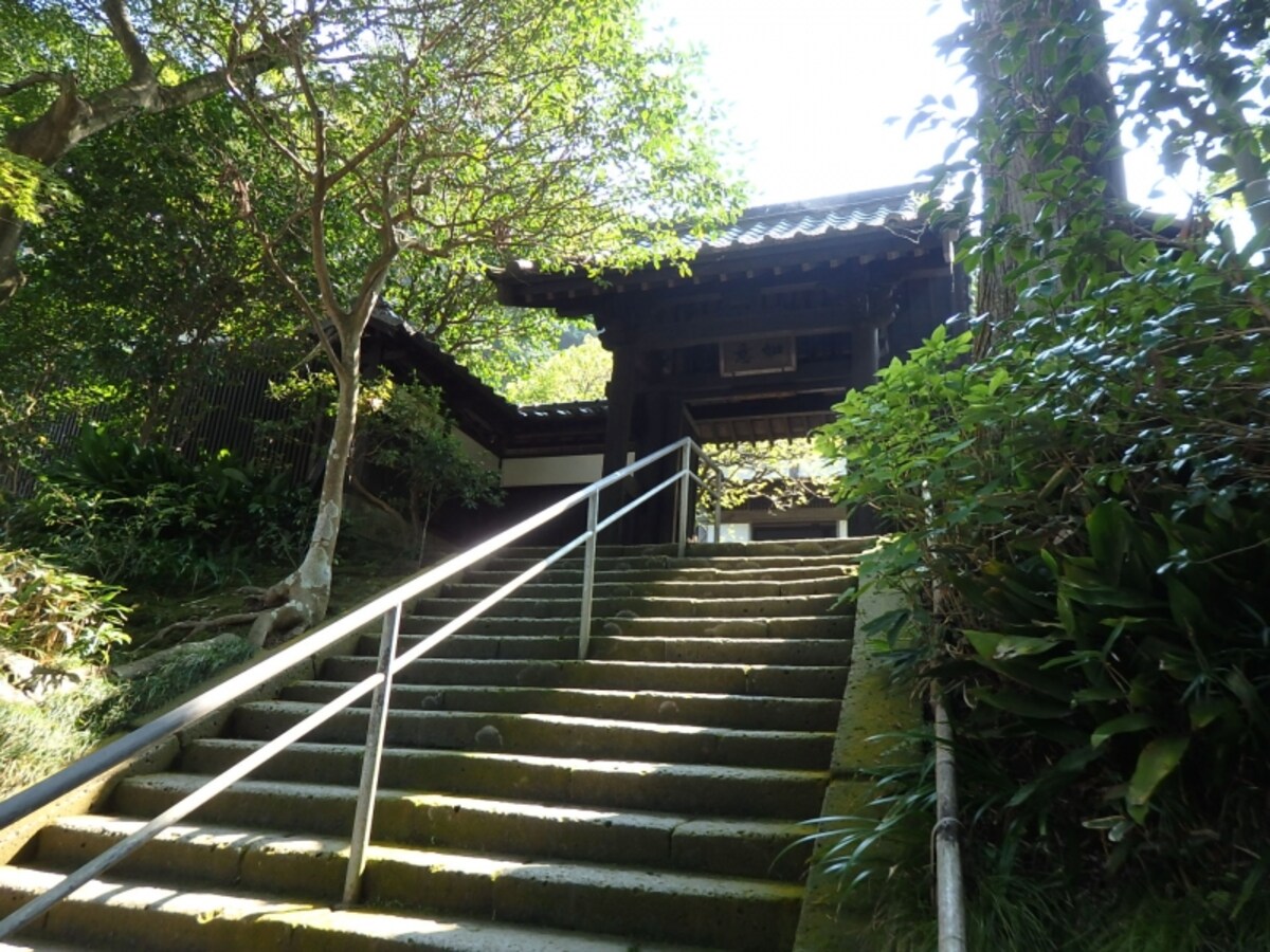 円覚寺境内 如意庵・安寧の入口
