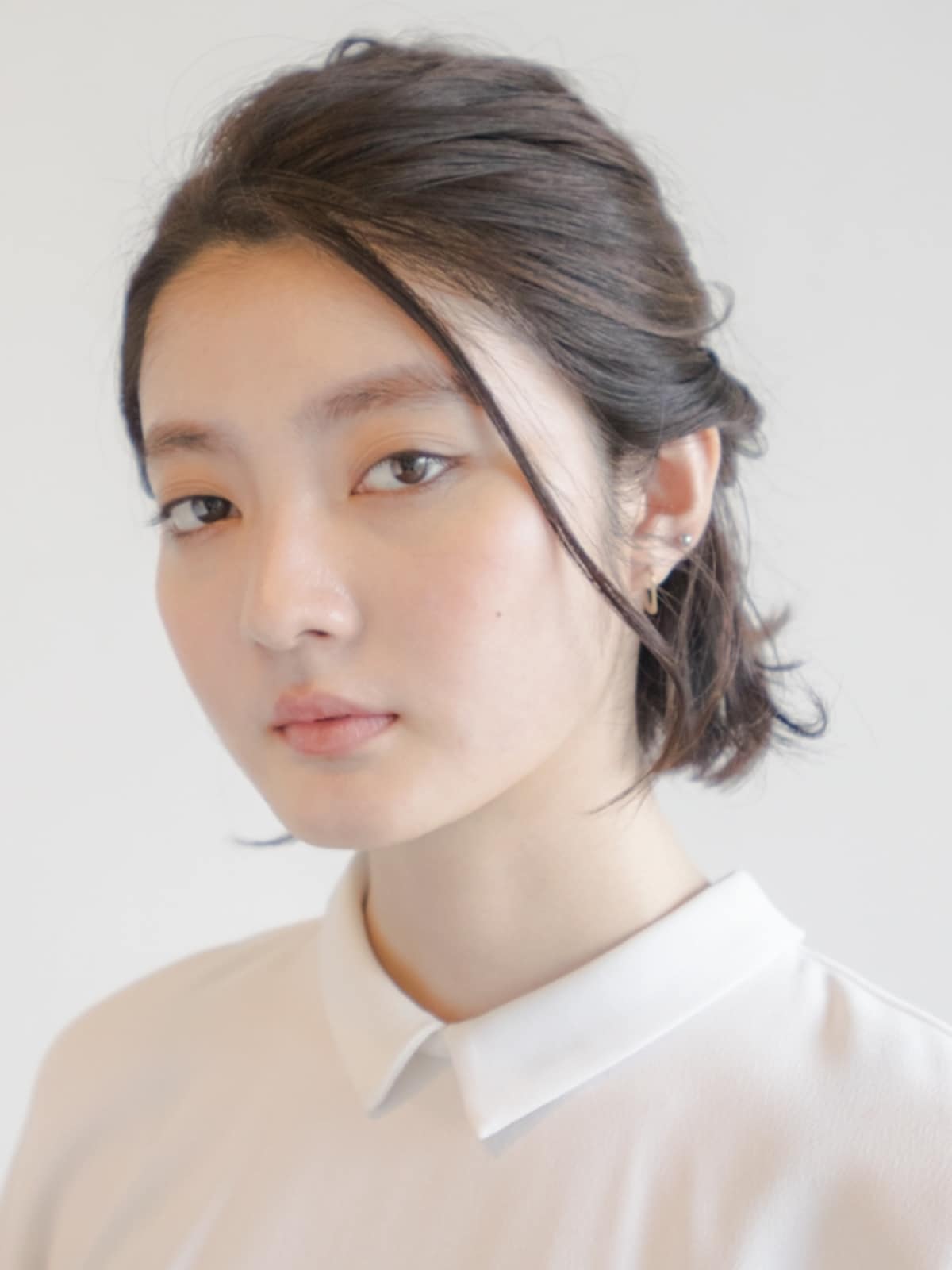 ボブヘアでもできる！ゴム2つで簡単ローハーフアップ