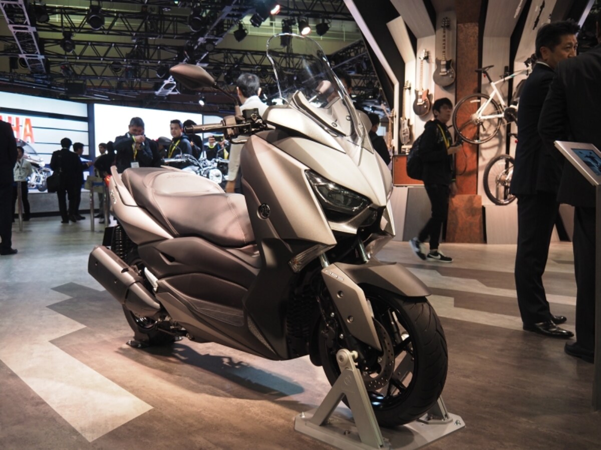 XMAX。マジェスティやマグザムと比べると顔つきがシャープな印象