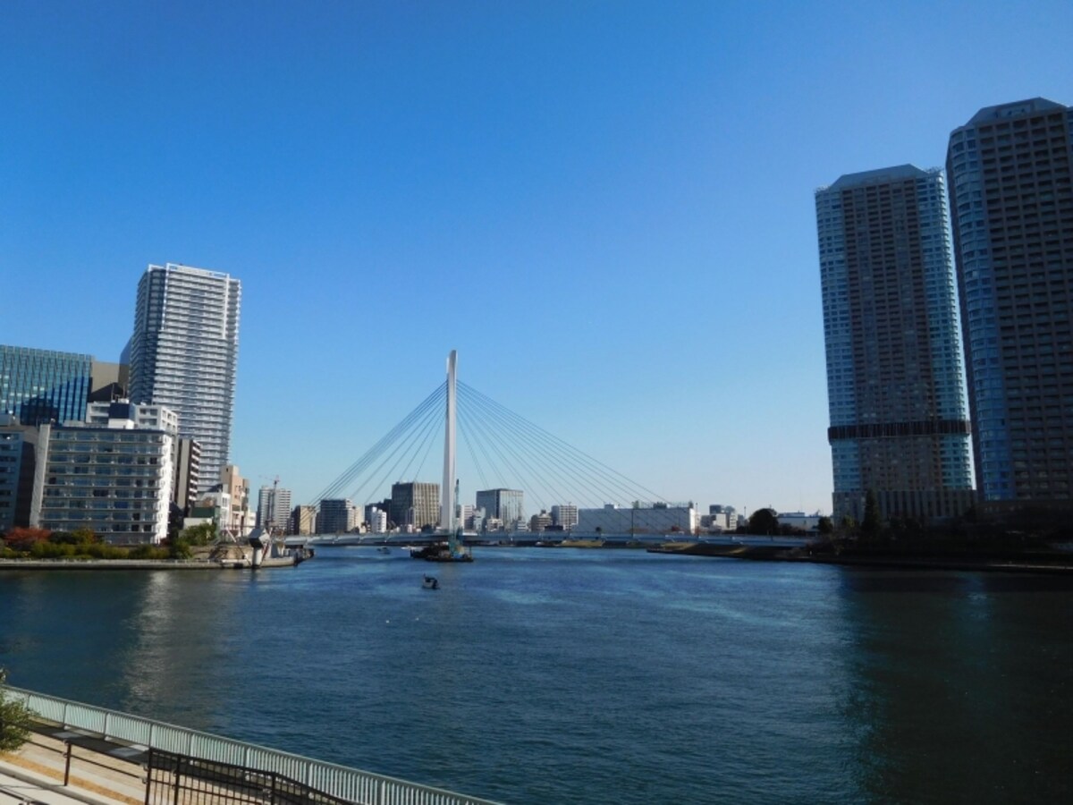リバーシティ周辺の風景