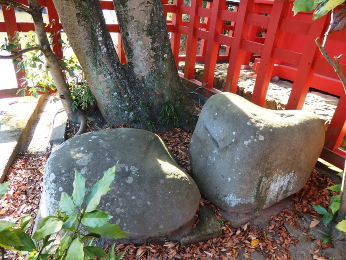 政子石
