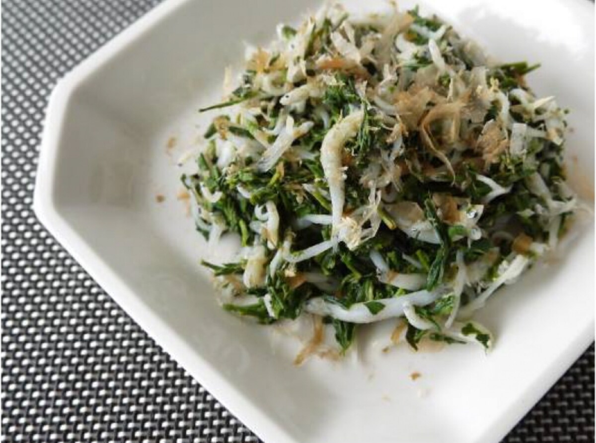 お茶を食べる