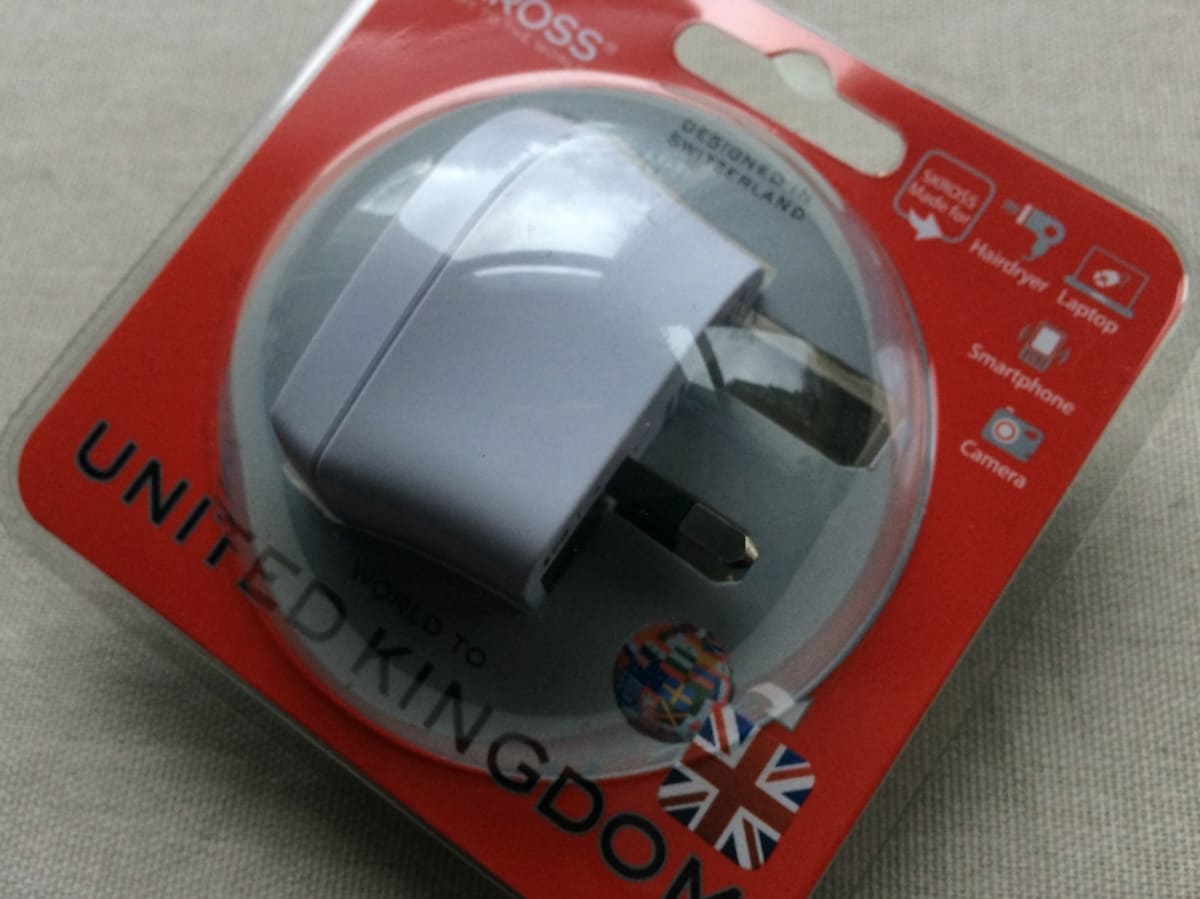 イギリスで買える変換プラグパッケージ例