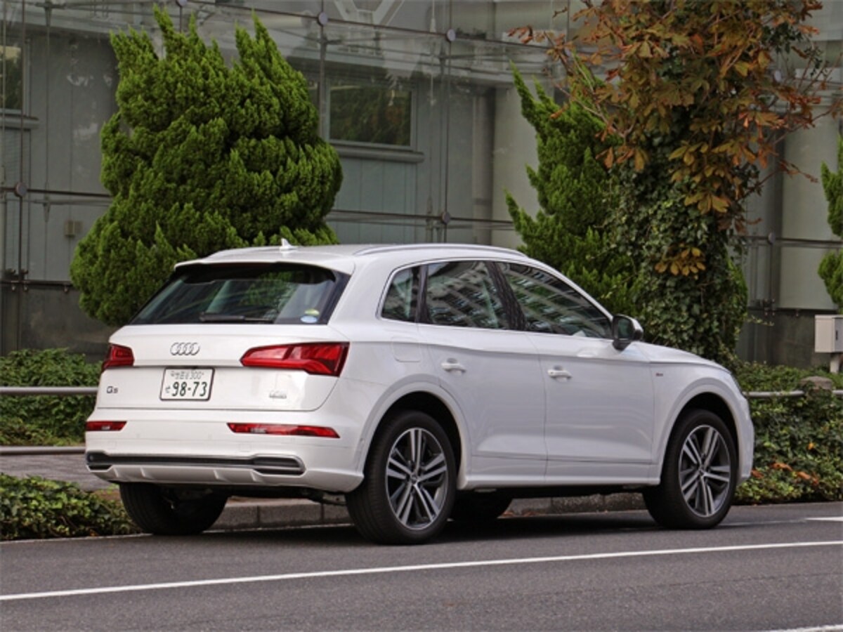 アウディ Q5