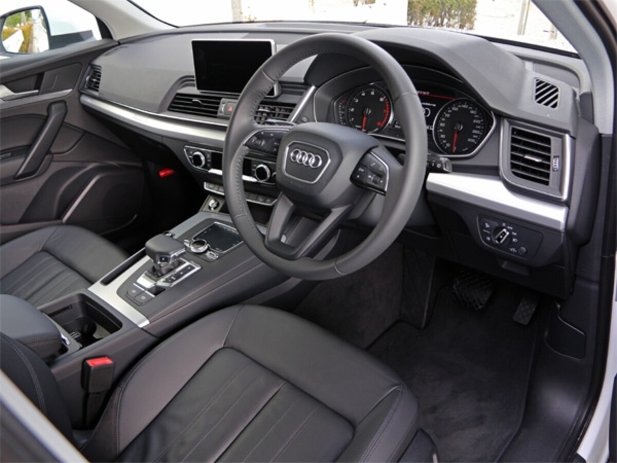 アウディ Q5