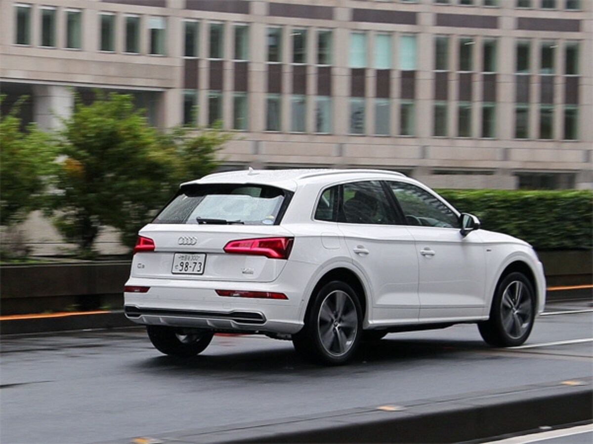 アウディ Q5