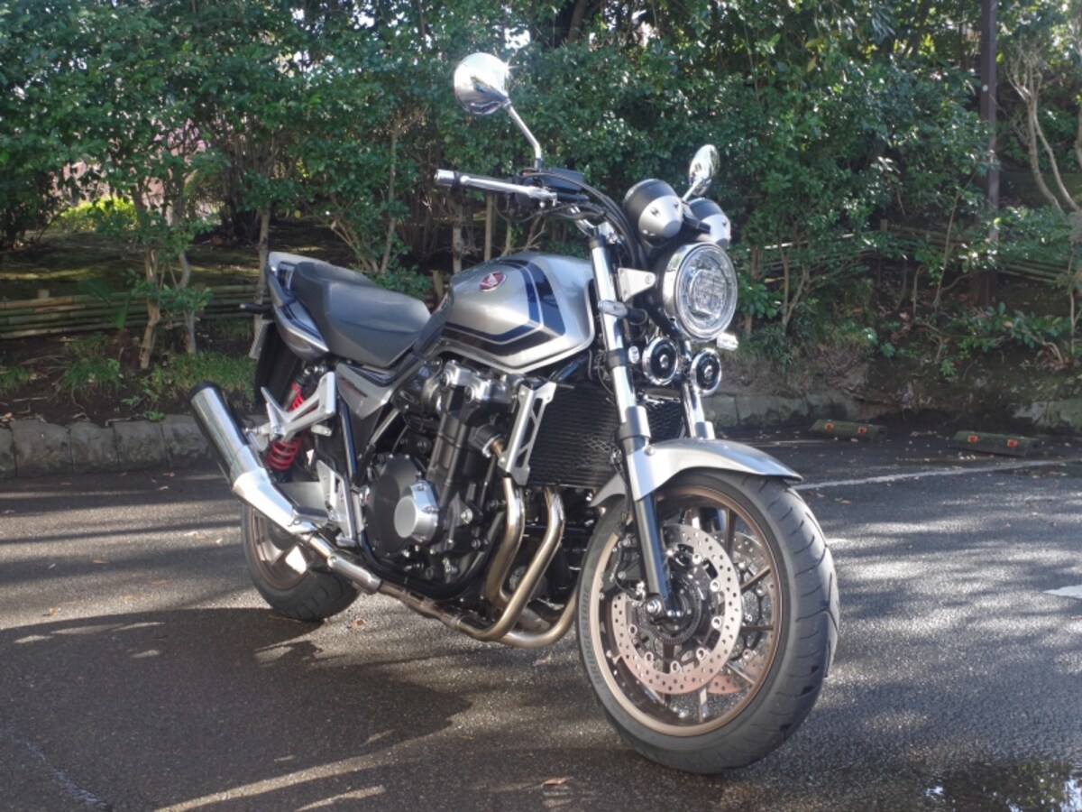 CB1300SF フロントビュー