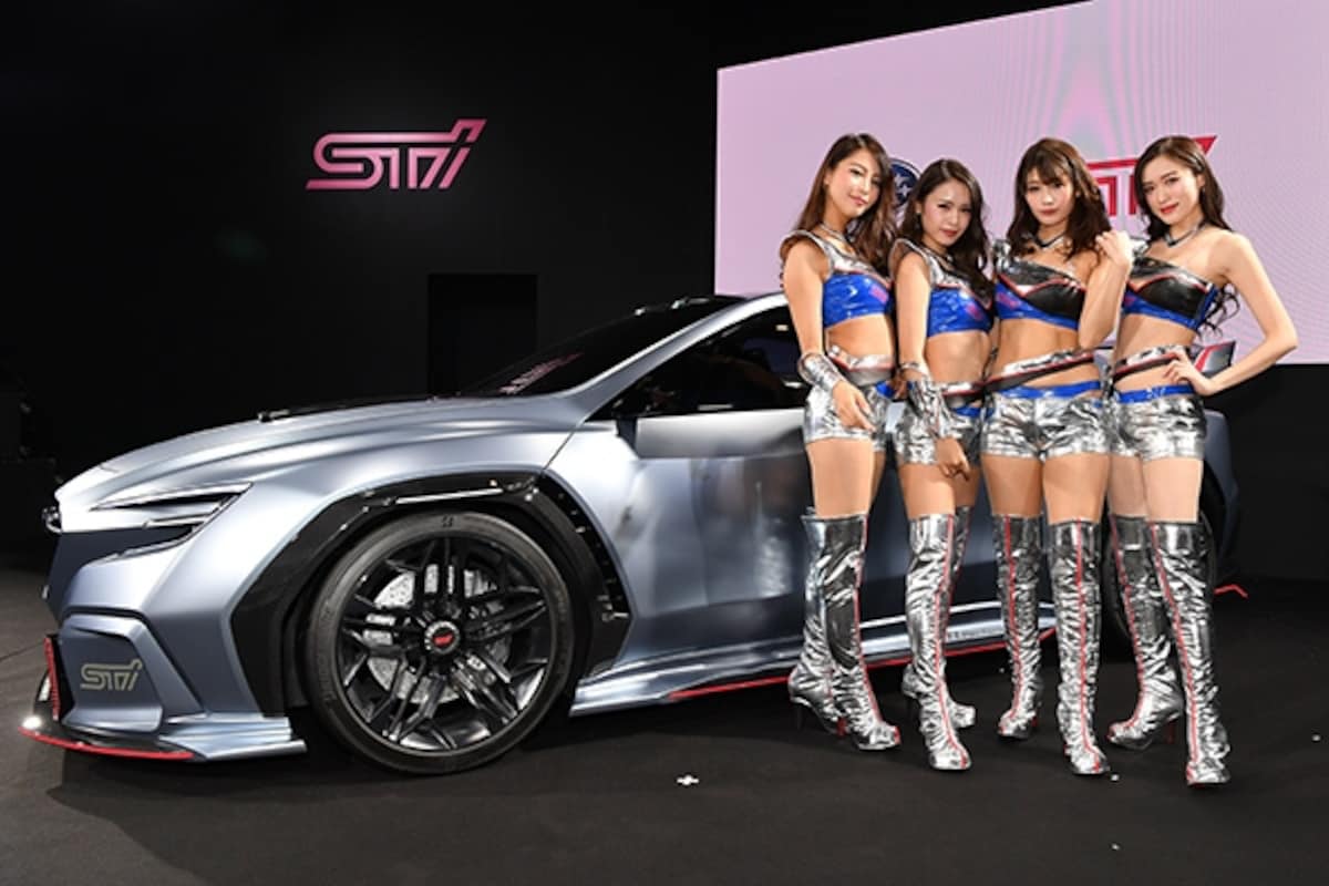 このコスチュームはオートサロン限定デザイン