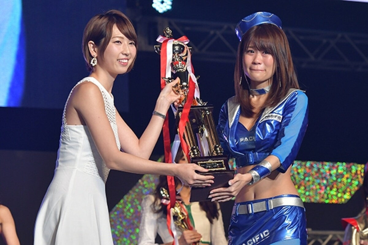 日本レースクイーン大賞グランプリを獲得した阿久津真央さん