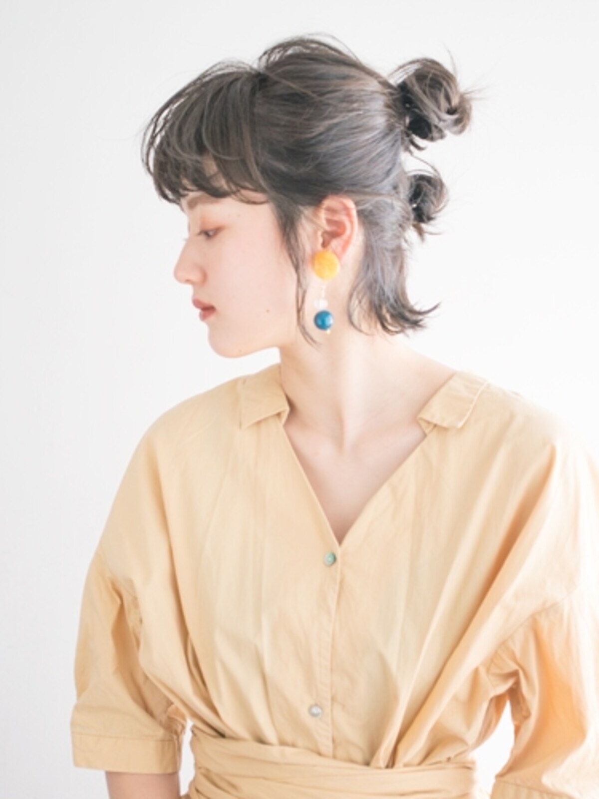 自分で簡単！ボブでもできる低めのお団子ヘアの作り方