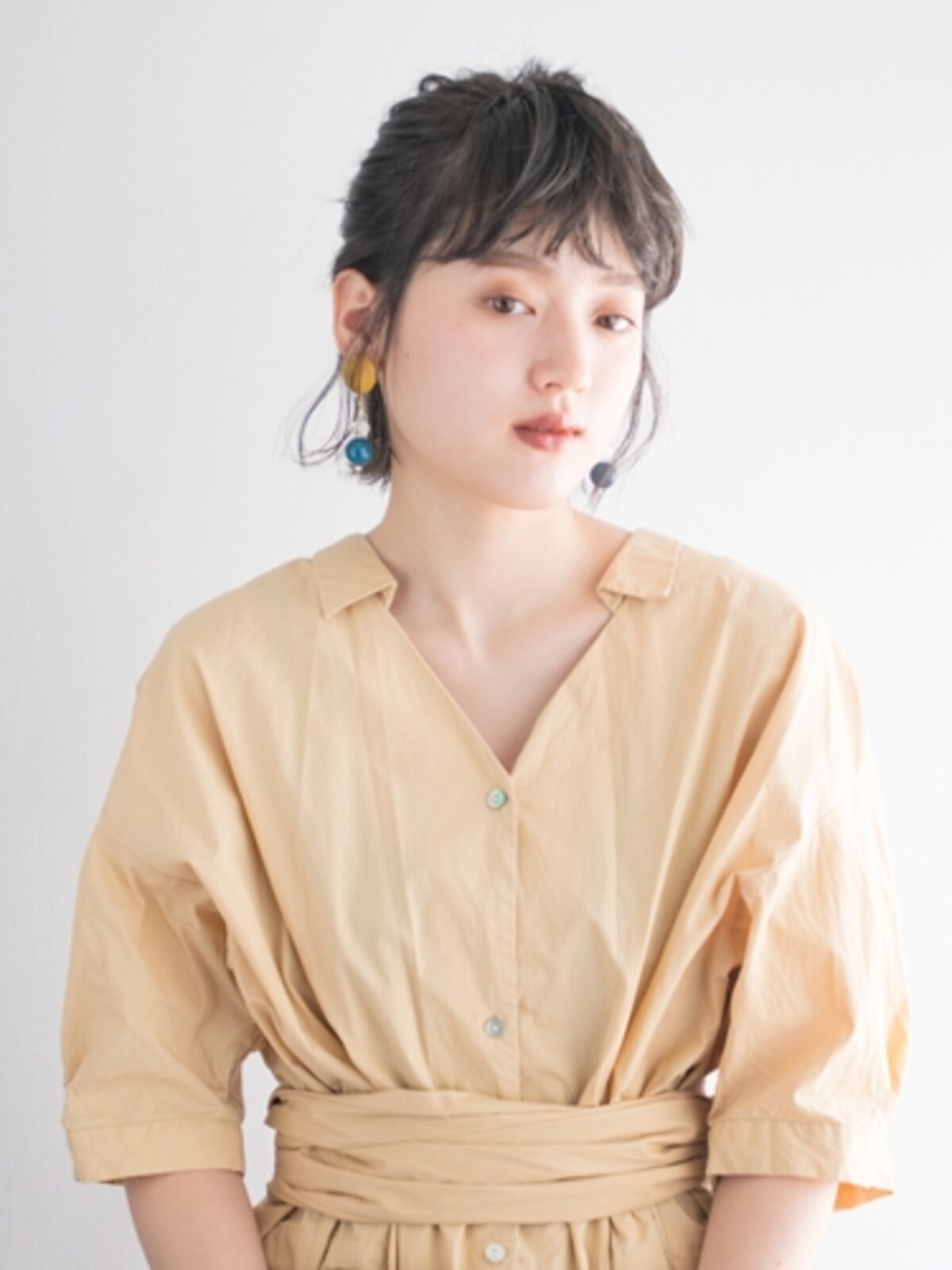 自分で簡単！ボブでもできる低めのお団子ヘアの作り方