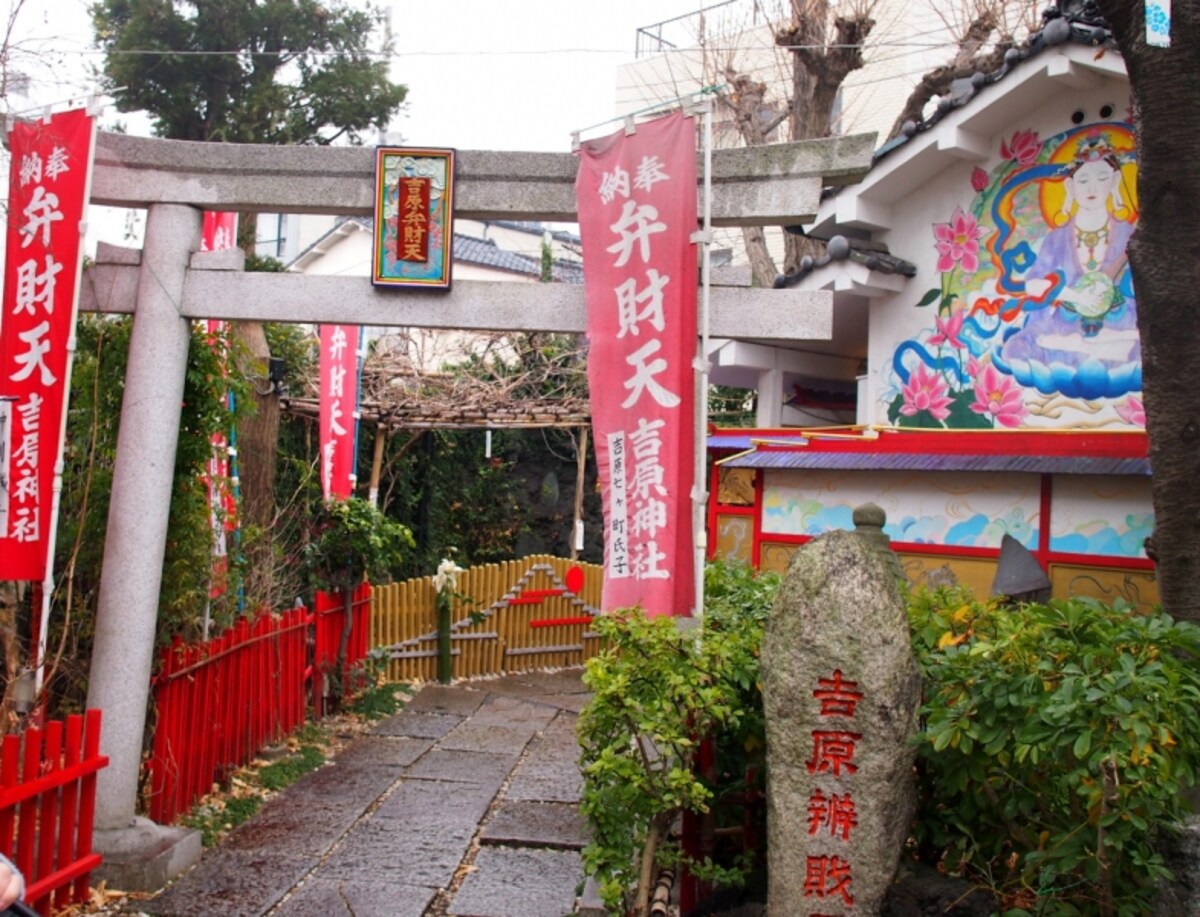 とてもカラフルな弁財天