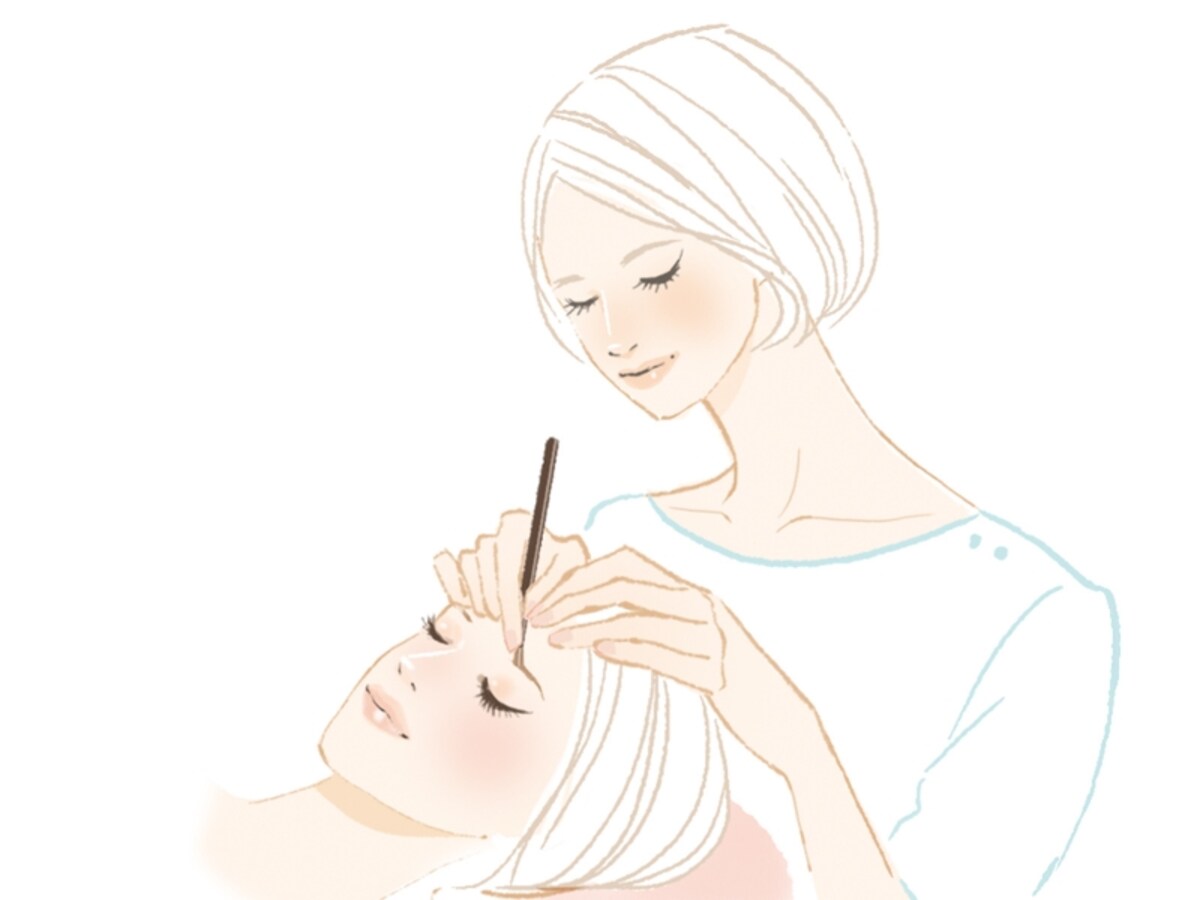 大人の40代女性が取り入れるべき眉毛メイク・眉ケアとは？