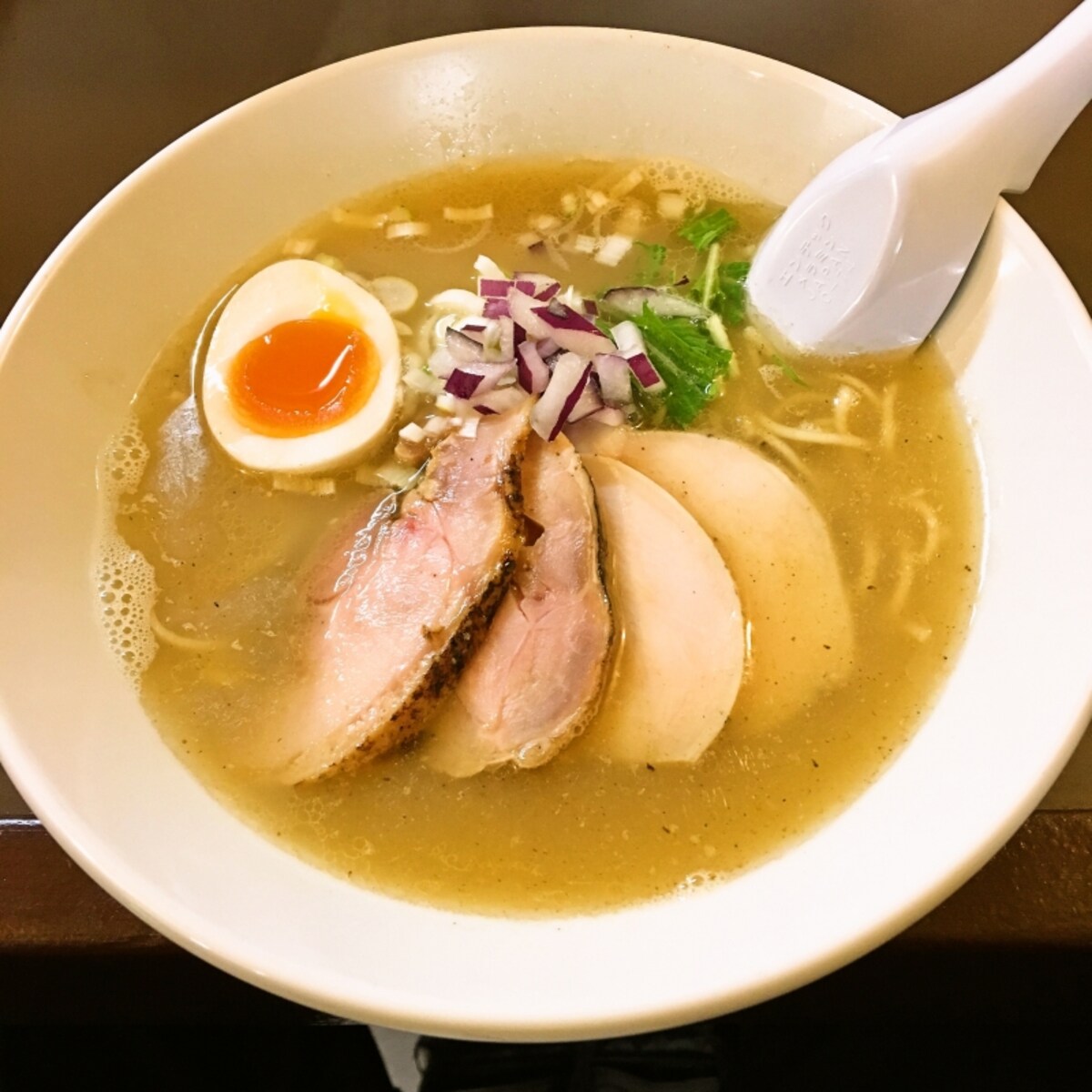 読者が選ぶベストラーメン2018！新店第8位：鶏こく中華 すず喜（東京・三鷹）