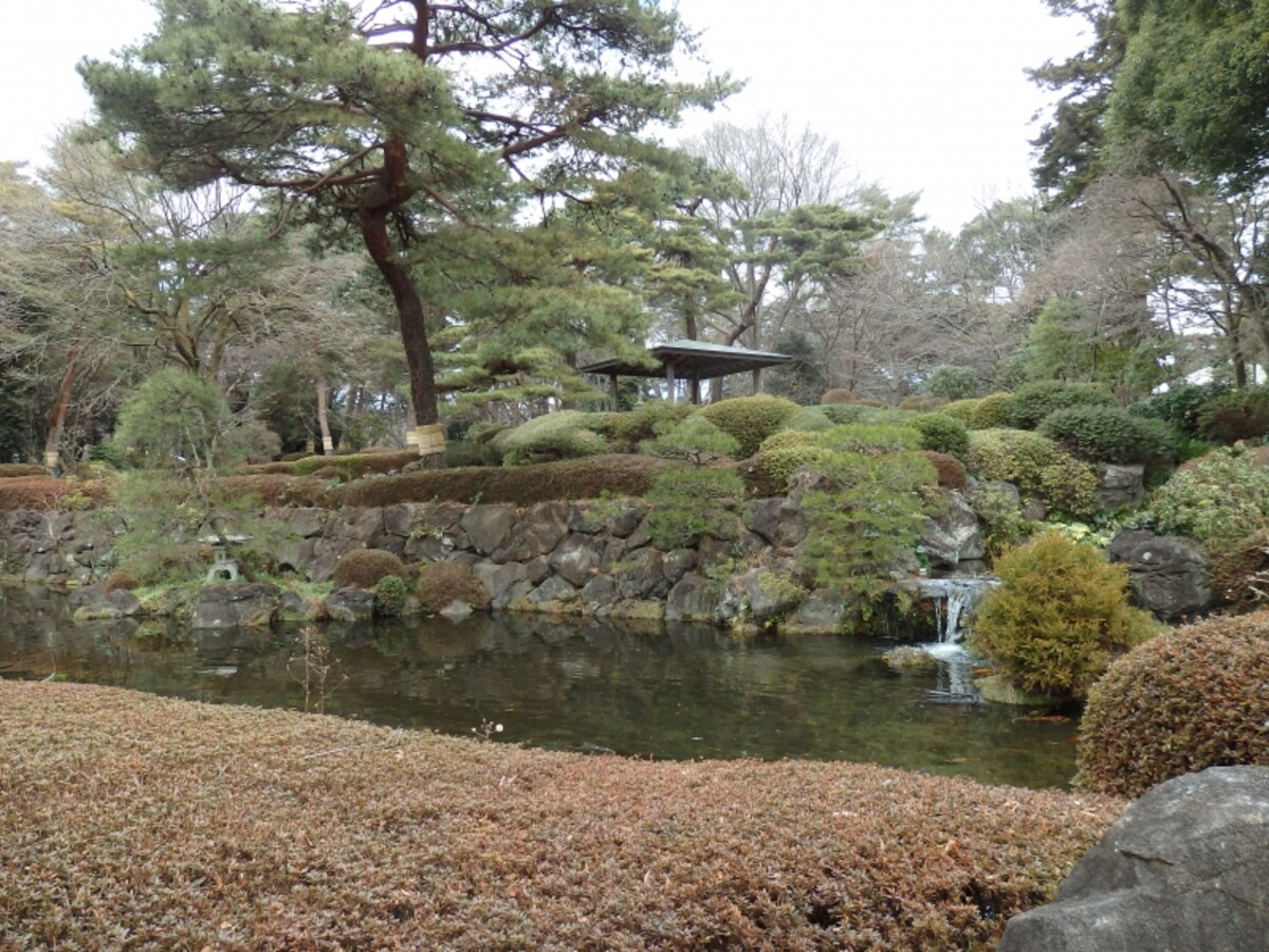 公園の南に設けられた日本庭園