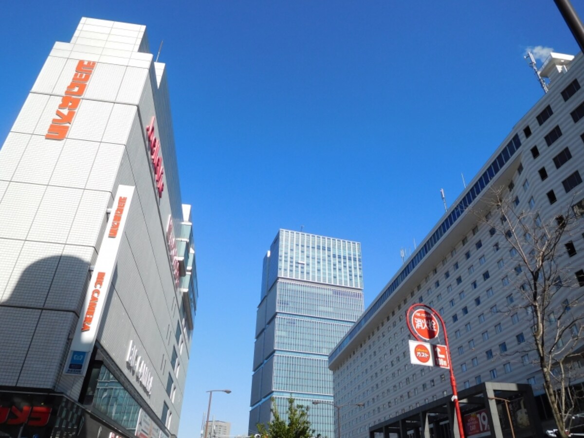 「赤坂見附」駅前の風景