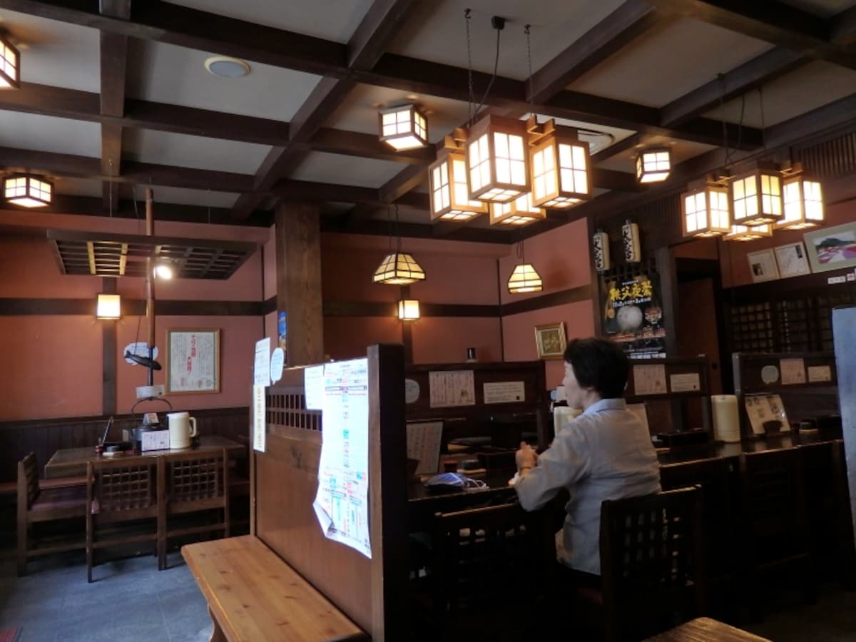 大むらの店内