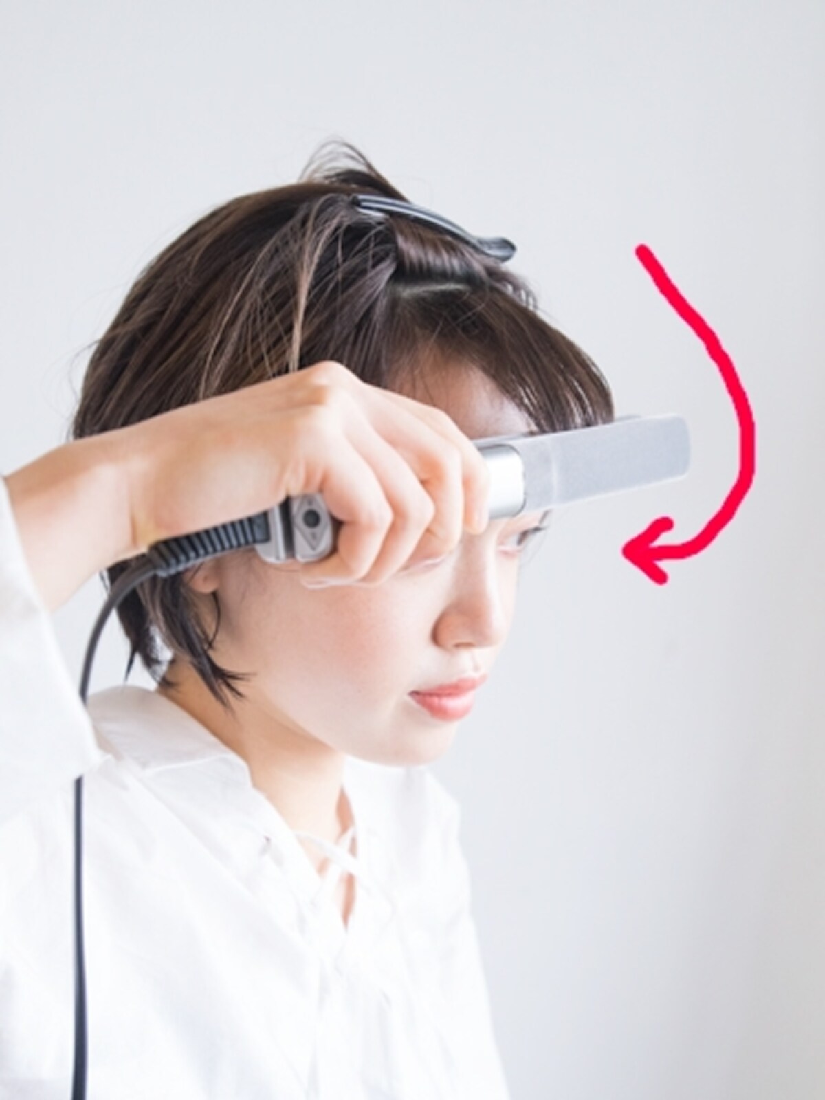 毛先は少し内巻きに回転