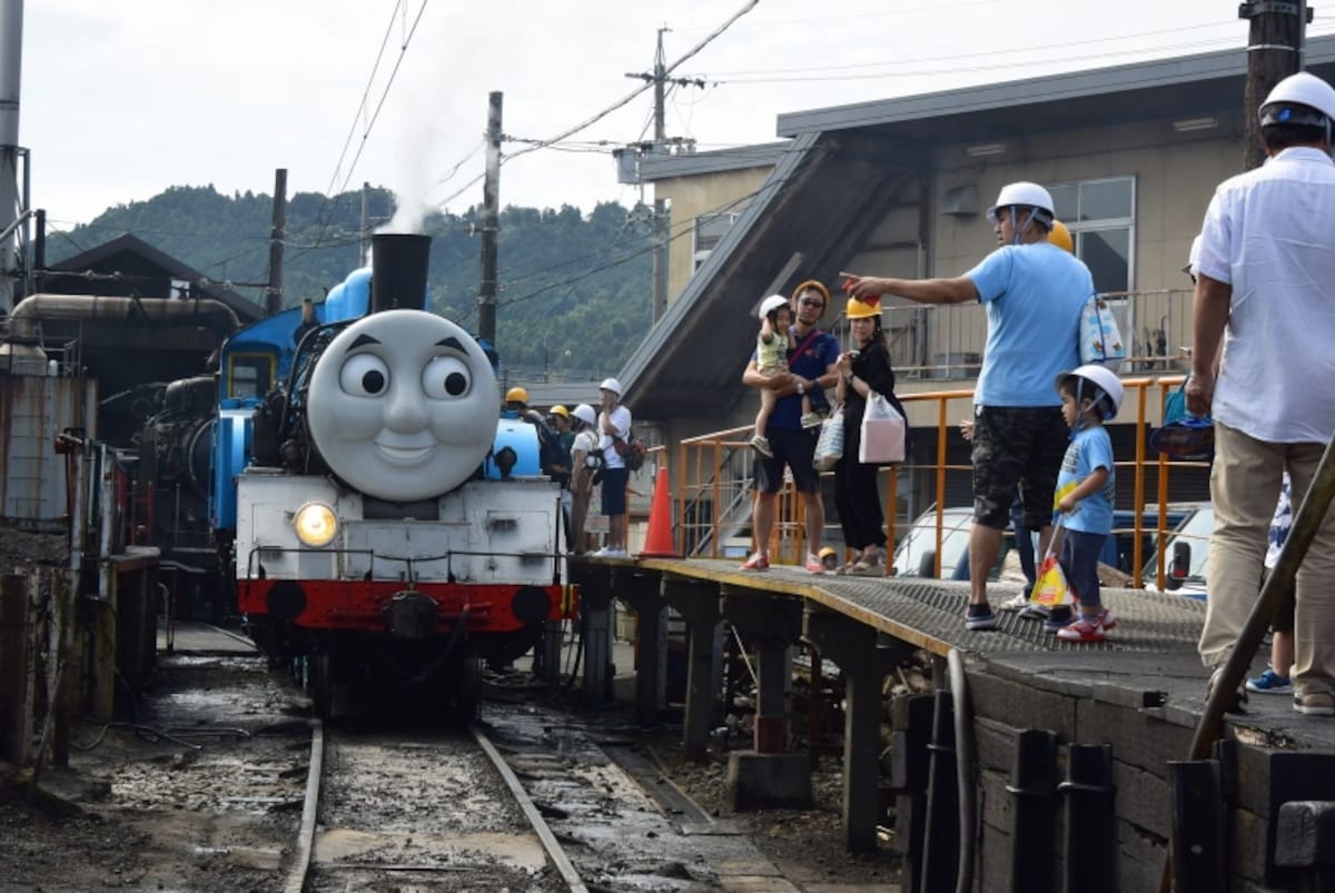 整備工場のトーマス号