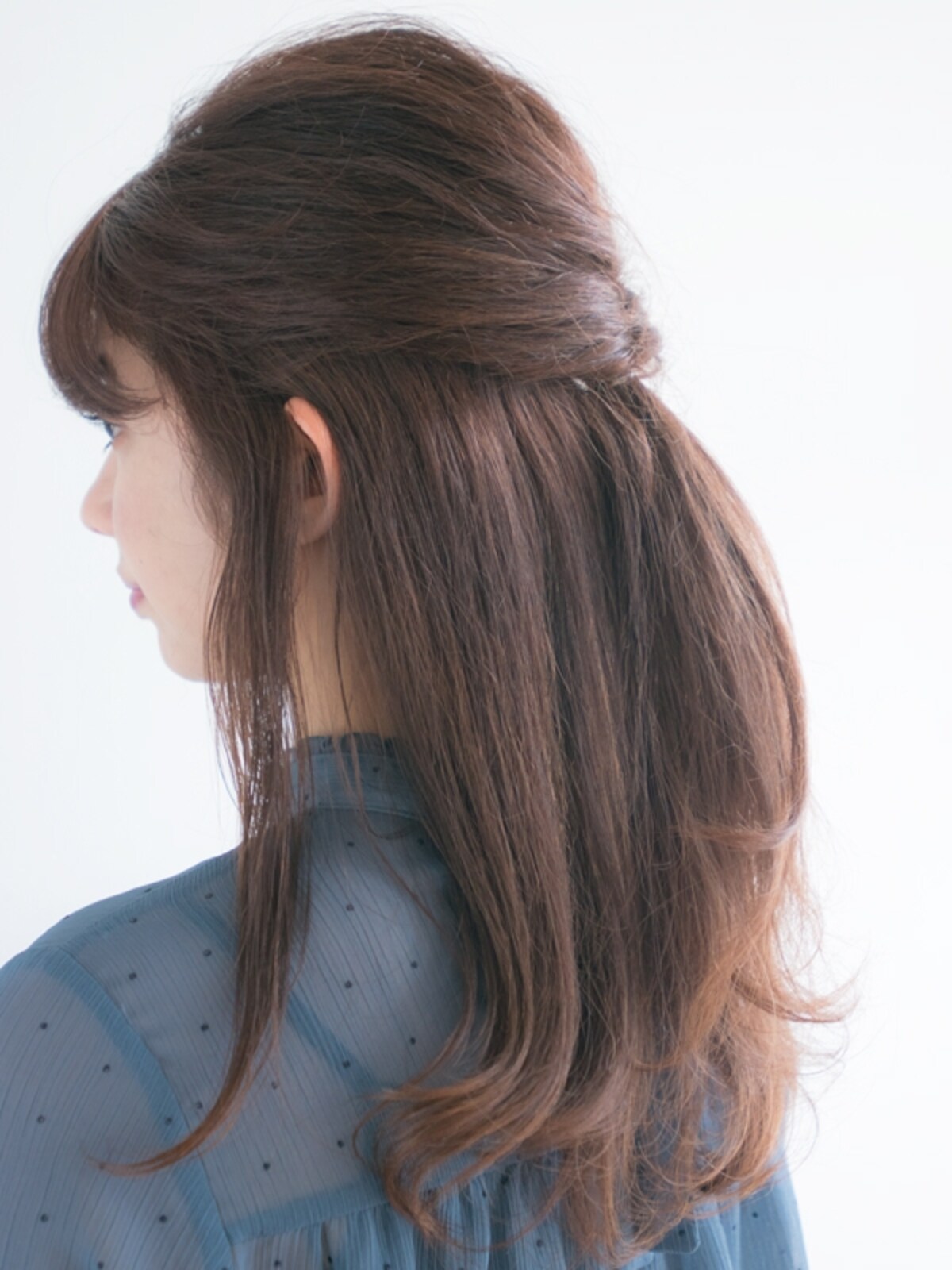 分け目が見えように結ぶのがコツ