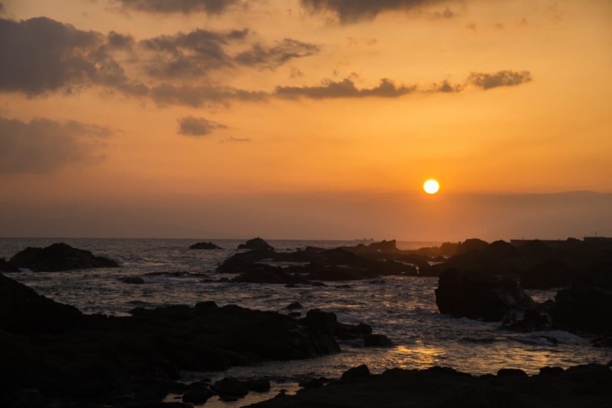 夕焼けの南房総野島崎