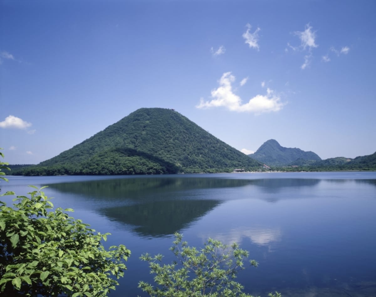 春の榛名湖