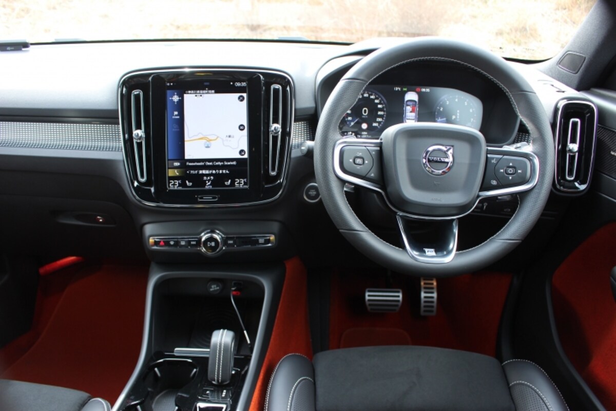 ボルボXC40