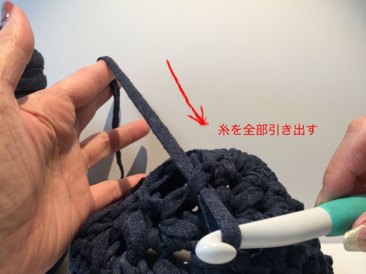 かぎ針編み、帽子、トップの絞り方
