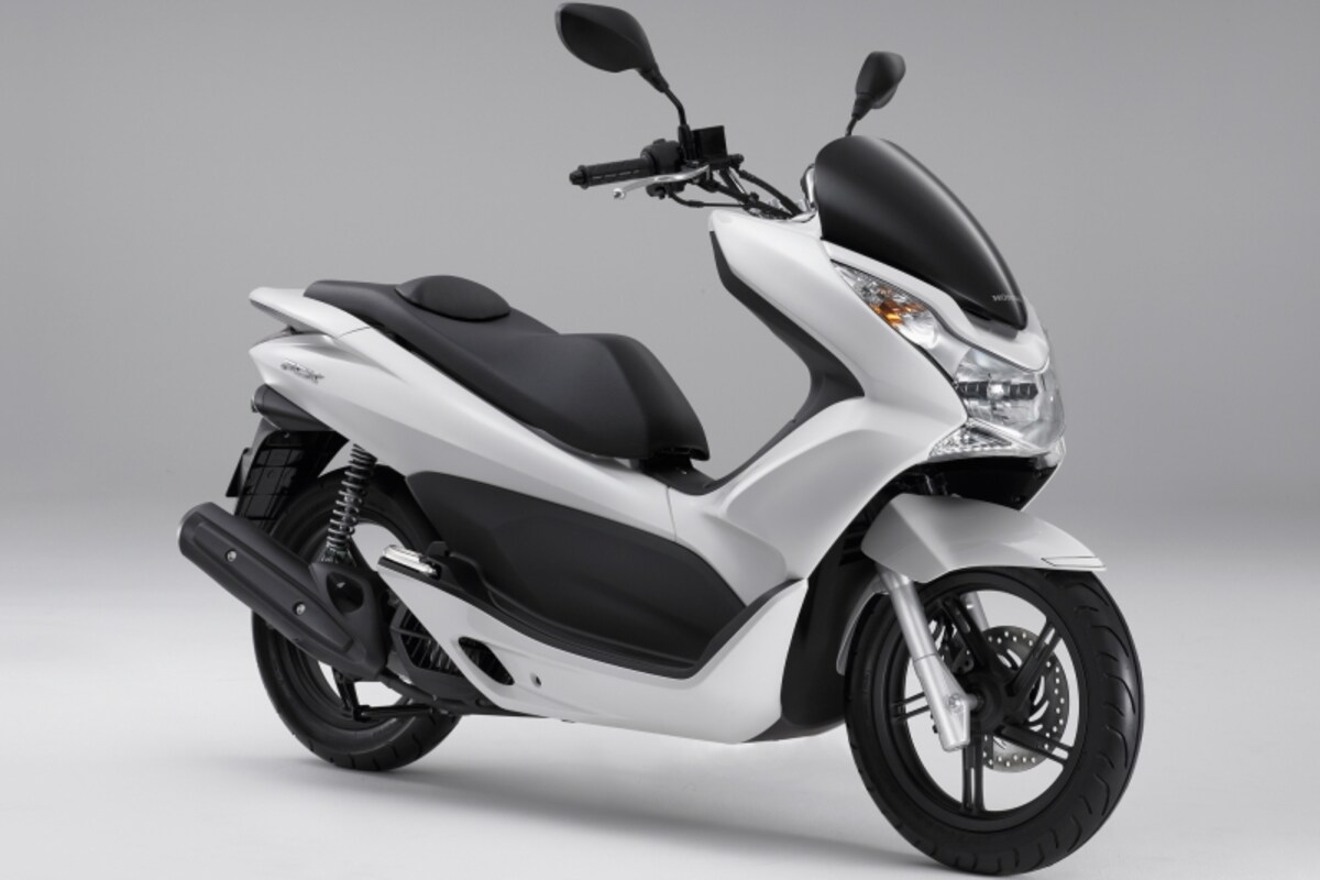 大ヒットとなった初期型PCX