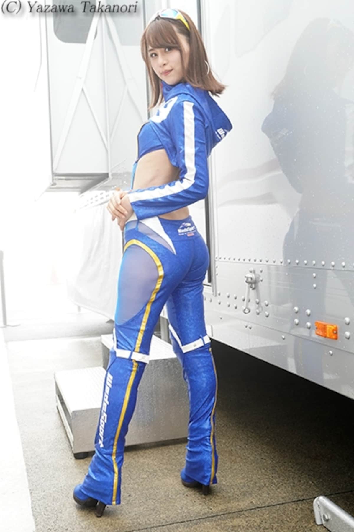山本成美／2018 WedsSport Racing Gals