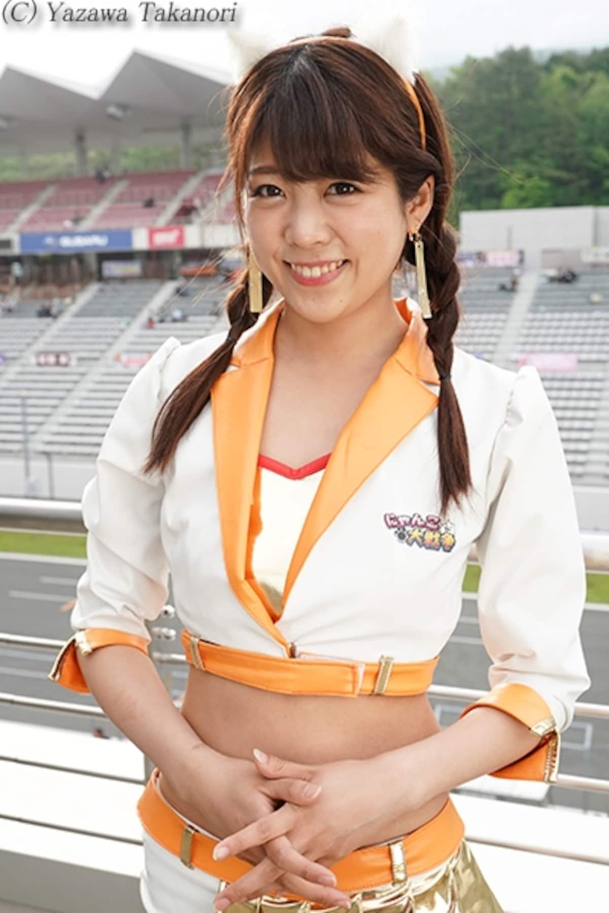村上麻莉奈／にゃんこ大戦争ガールズ