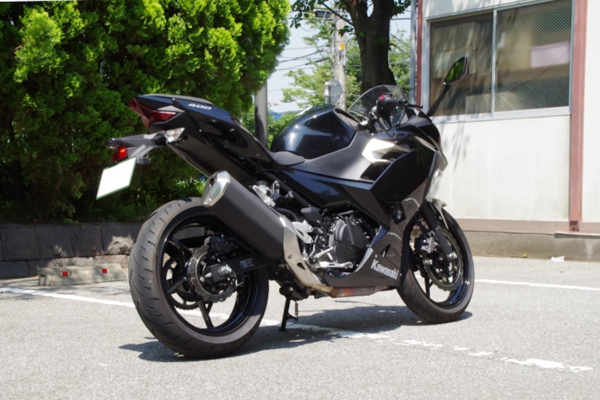 ニンジャ400　リアビュー