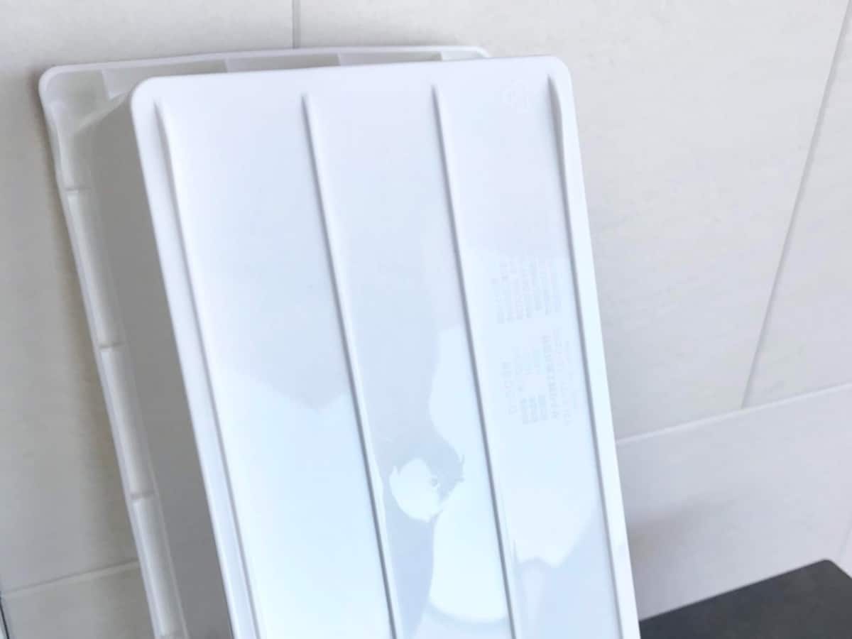 セリアのおしゃれ収納グッズ：裏面にはスムーズに引き出しやすい工夫がされている