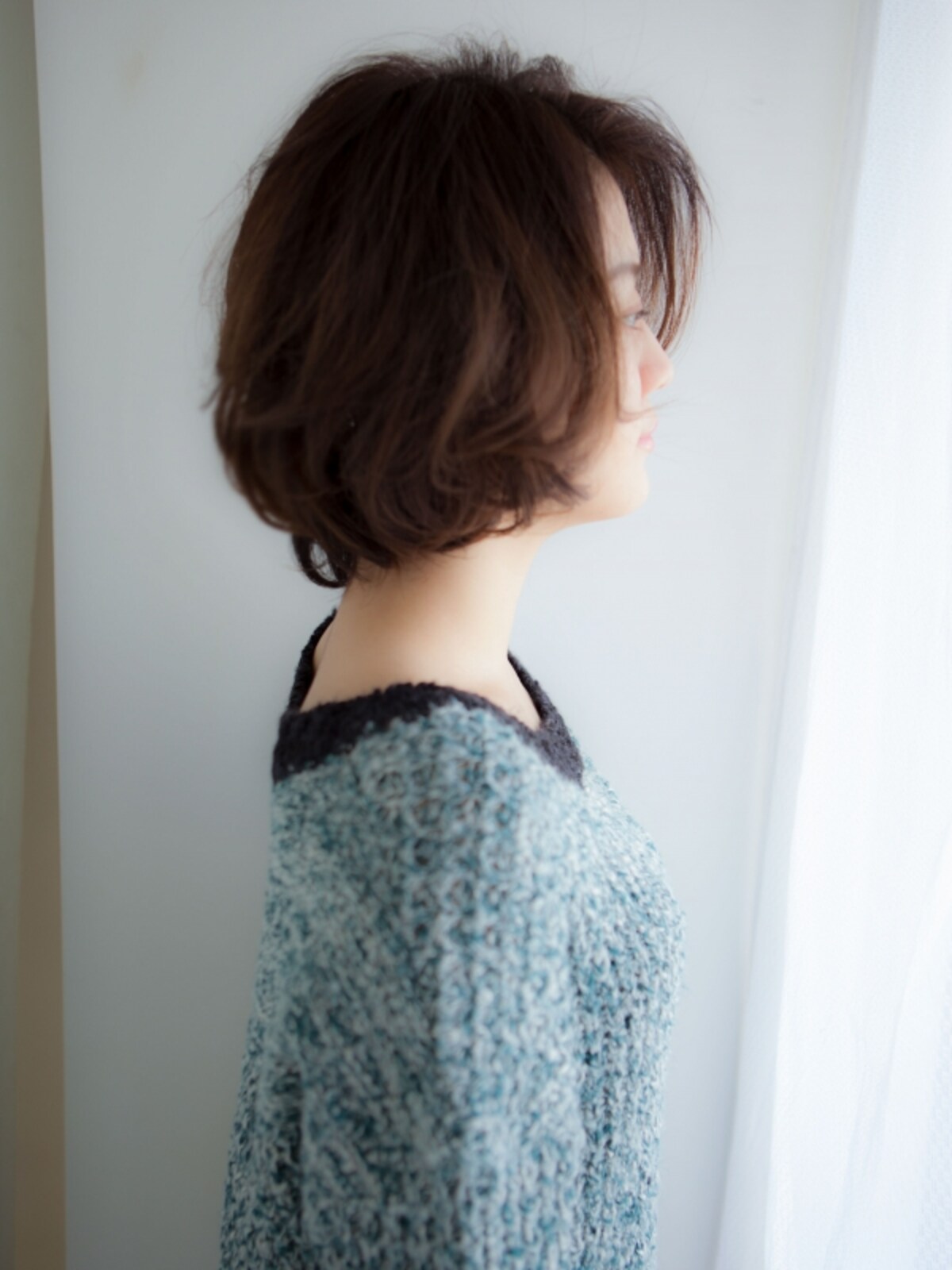 石田ゆり子風の髪型！大人に似合うやわらかボブヘア