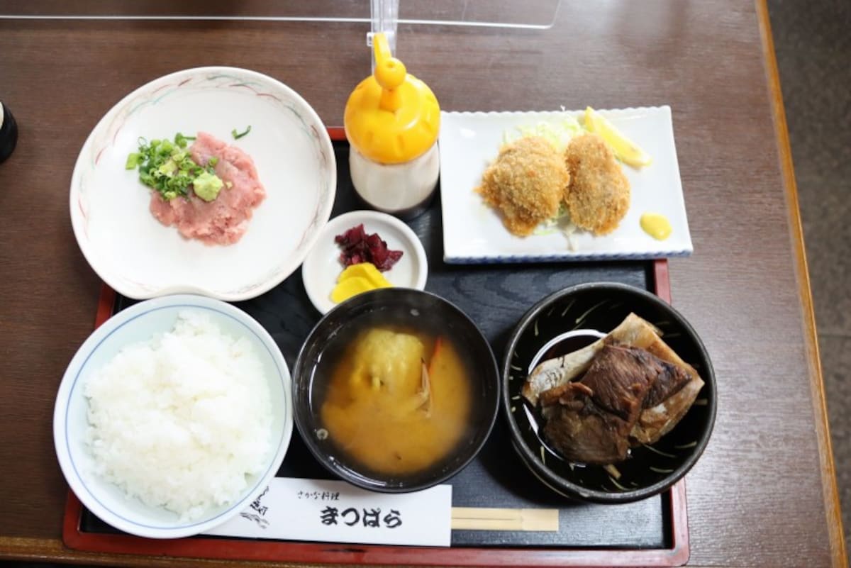 まぐろづくし膳