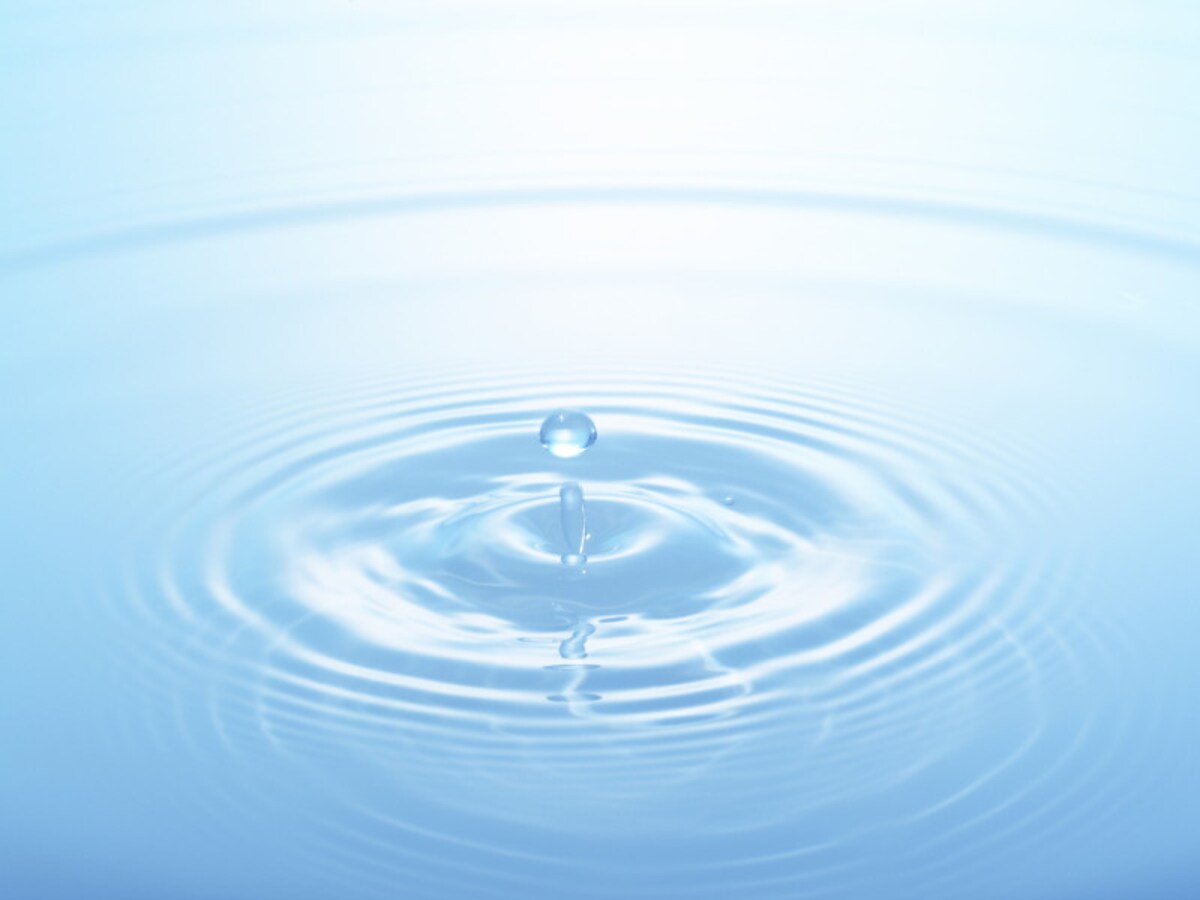 水色が好きな人は、無駄遣いすることはないかも？小銭貯金を始めてみてはいかがでしょうか