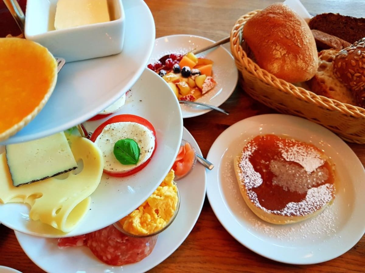 ブランチ