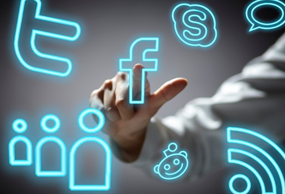 フェイスブックの株価が急落しています。その原因は何だったのでしょうか？初心者にも分かりやすく原因を説明し、今後の見通しを解説いたします