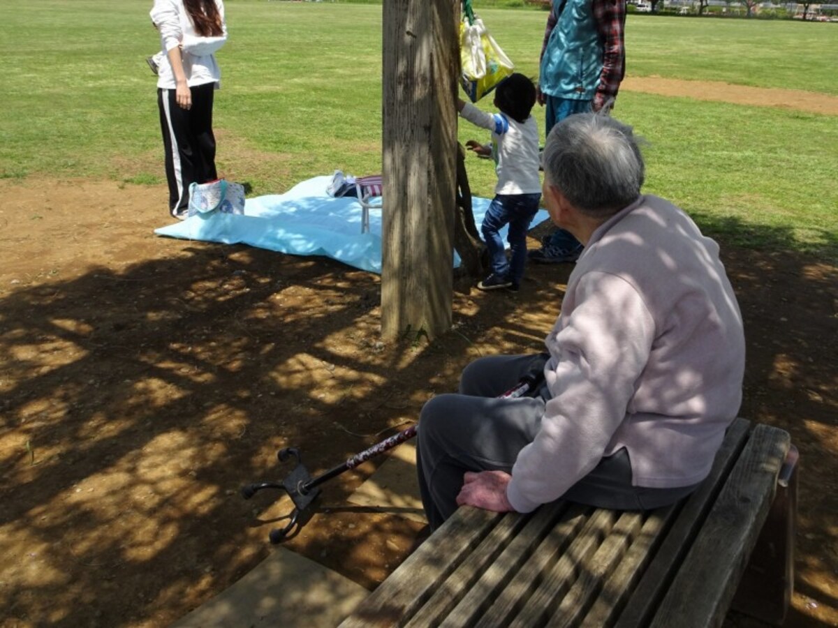 子育てと介護を同時に行うダブルケアラーは、増えている