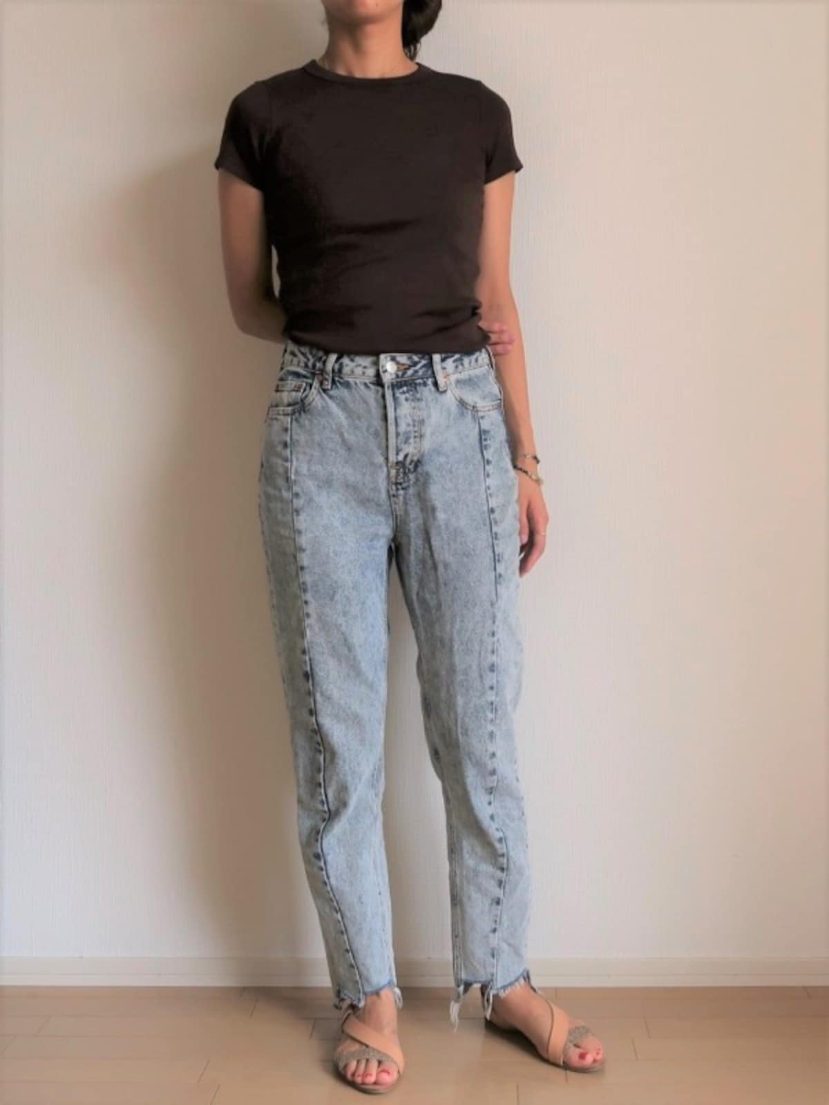 白Tを秋色のTシャツに変えるだけ！