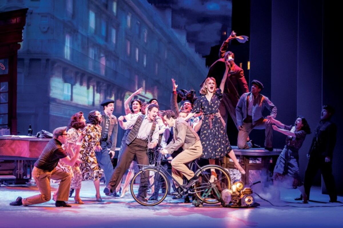 Original London Company Photo by Johan Persson