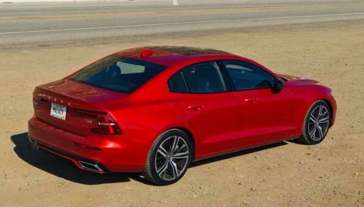ボルボ新型S60 T6