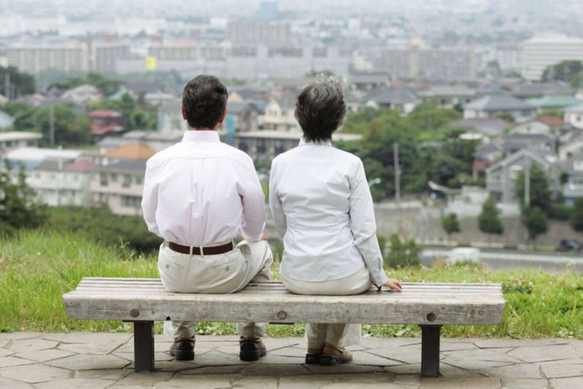 認知症でかかるお金は、保険でも貯蓄でもいいので、用意しておきたい。